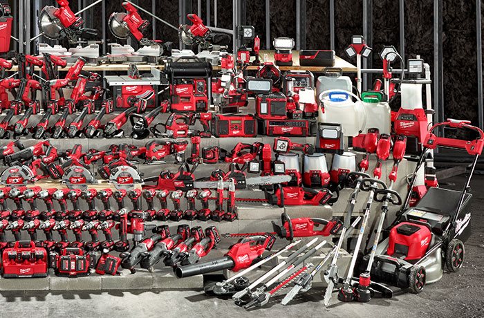 UN SINGUR SISTEM, PESTE 315 SCULE